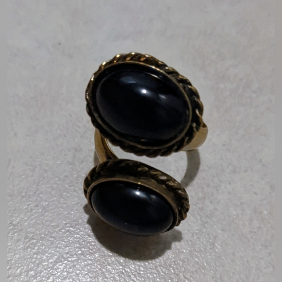 Elegant Brass Beaded Costume Jewelry Set Gift Idea with Bag - Picture 4 of 7